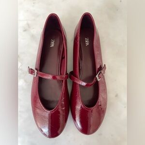 Zara Women's Burgundy Mary Jane Flats